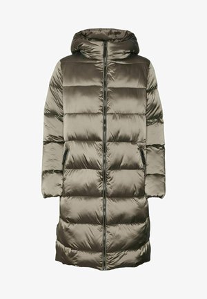 Olivengrüner Puffermantel mit glänzender Oberfläche, ausgestattet mit einer Kapuze, Reißverschluss und zwei Seitentaschen. Boxy gesteppter Schnitt mit sichtbaren Nähten.