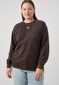 ONLY Carmakoma CARLEONI LIFE O NECK  - Športni pulover - black coffee washed