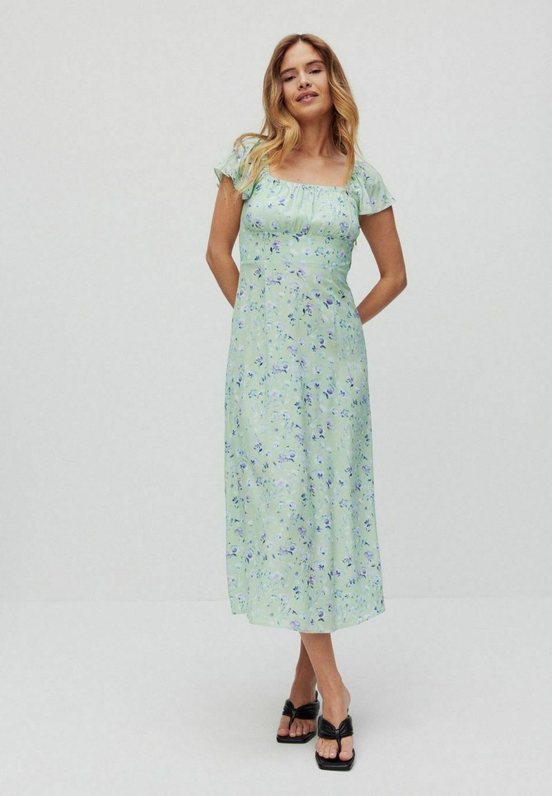 Dobber LUSIA FLORAL SUMMER - Vapaa-ajan mekko - green sweet pea