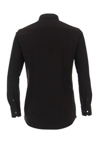 Zwarte lange mouwen shirt, katoen stof, klassieke kraag, geknopte manchetten, gladde textuur, getailleerde pasvorm, geen zichtbare patronen of versieringen.
