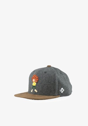 Graue Snapback-Cap mit braunem Wildleder-Schild. Mit einem gestickten Cartoon-Charakter in Rot und Gelb. Seitenlogo in Weiß.