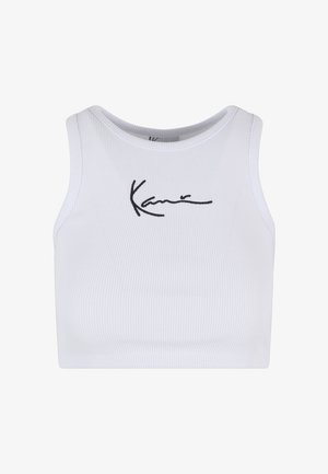 Hvid ribstrikket cropped top med rund halsudskæring og sort broderet logo foran. Tætsiddende pasform, der sidder tæt til kroppen.