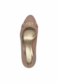Pump a punta in rosa cipria, realizzata in morbido suede, con cinturino in tonalità oro e dettagli in cristallo sul davanti, e una soletta metallica dorata.