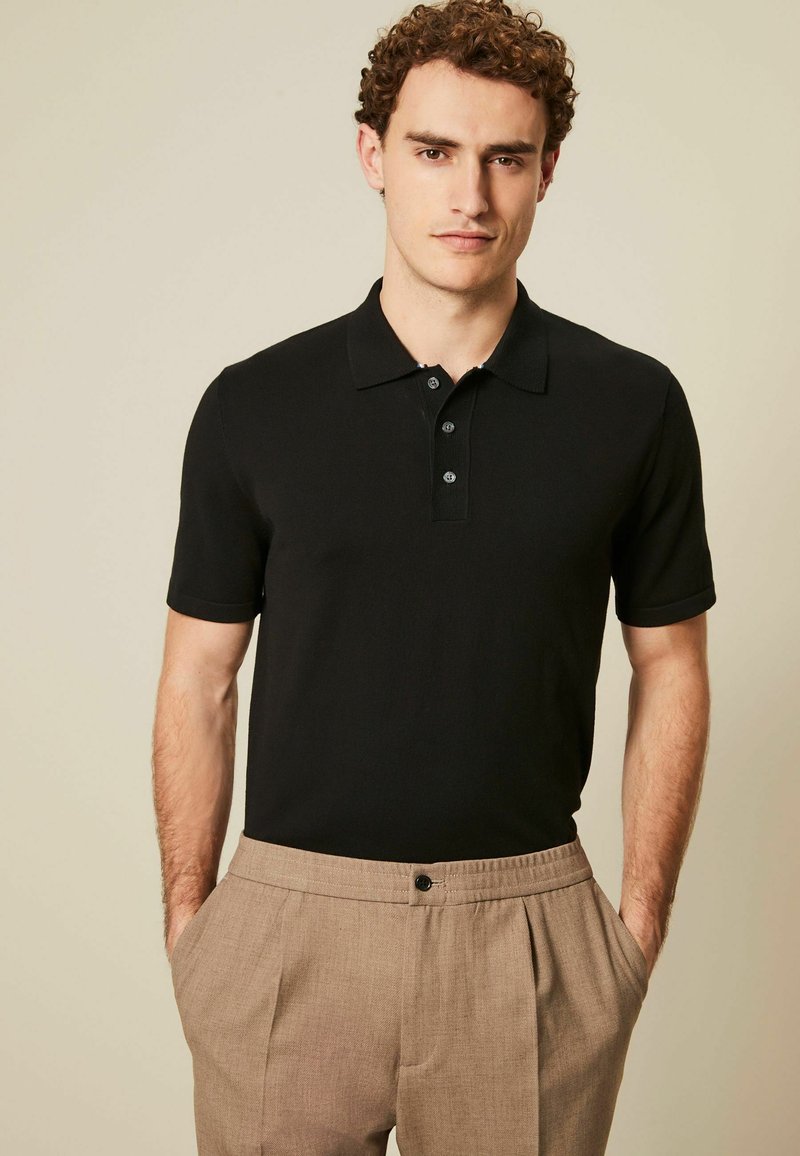 Next SHORT SLEEVE - REGULAR FIT - Bluză polo - black