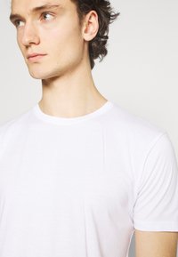 Denim Project 10 PACK  - Pamata T-krekls - black/white/light grey melange