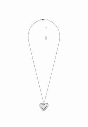 Collana con pendente a forma di cuore in argento su una catena fine, caratterizzata da una superficie liscia e leggermente riflettente, con chiusura regolabile.