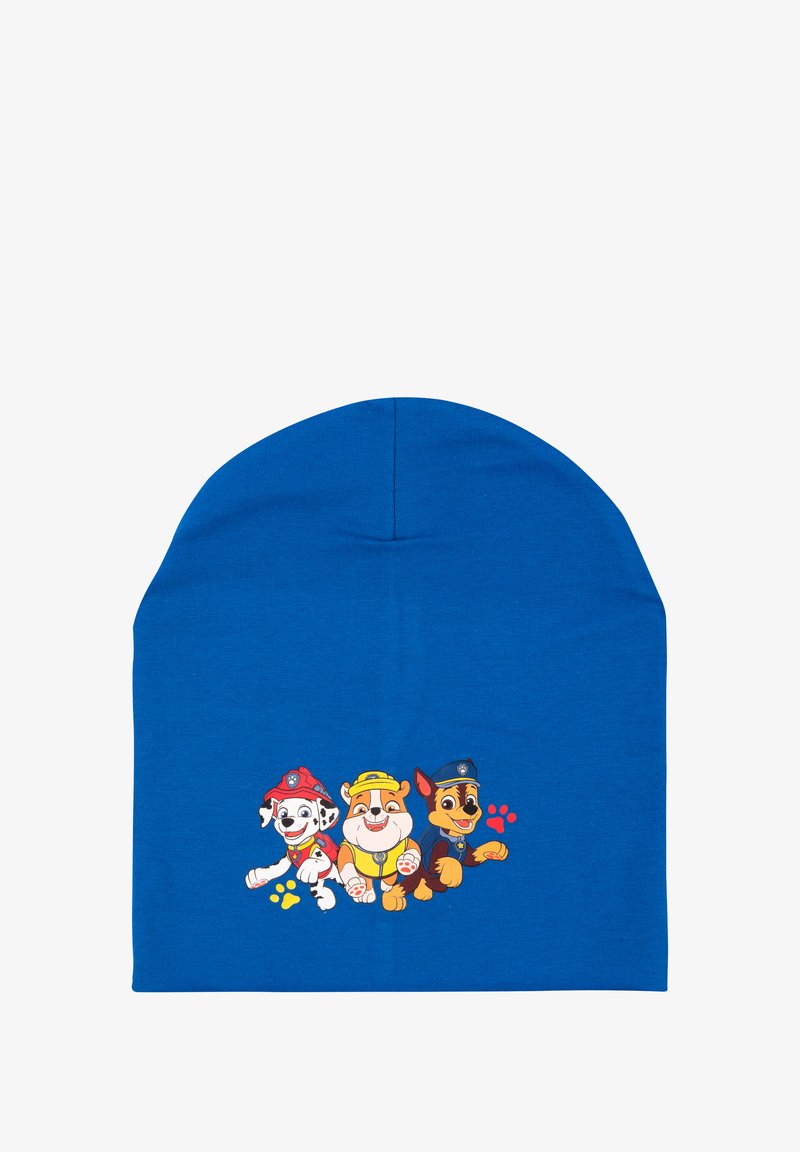 Berretto blu con tre cuccioli di cartone in abbigliamento da polizia: un dalmata, un retriever dorato e un cane marrone, con accenti colorati.