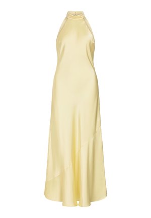 Robe sans manches en satin jaune pâle avec un col haut de type licou, un corsage ajusté et un ourlet asymétrique fluide.