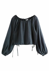 Donkergrijze, off-the-shoulder, cropped blouse met lange, opbollende mouwen; gemaakt van lichte stof; heeft trekkoorddetails bij de zoom.