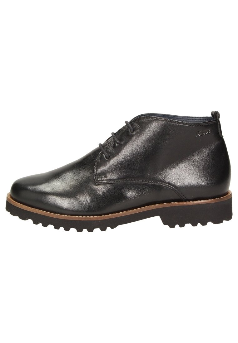 Bottines en cuir noir avec un bout rond, un design à lacets, une surface texturée et une semelle en caoutchouc robuste avec un accent marron.