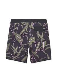 Short de bain de couleur foncée avec motifs de feuilles tropicales vertes et roses, taille élastique, et une poche arrière avec rabat et étiquette de marque.