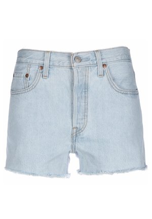 Hellblaue Denim-Shorts mit ausgefransten Säumen, Knopfleiste vorne, Gürtelschlaufen und zwei Vordertaschen.