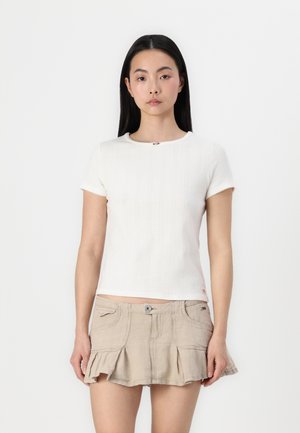 DRY GOODS TEE - Tricou basic - off white