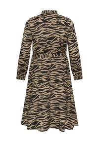 Tijgerprint jurk in zwart en beige, met lange mouwen, een kraag en een elastische tailleband voor een getailleerde silhouette.