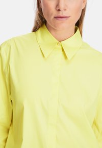 Marc Cain Button-down blouse - bright limelight