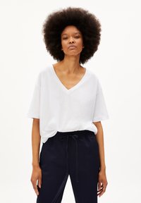 ARMEDANGELS EMIKAA - T-shirt basic - white