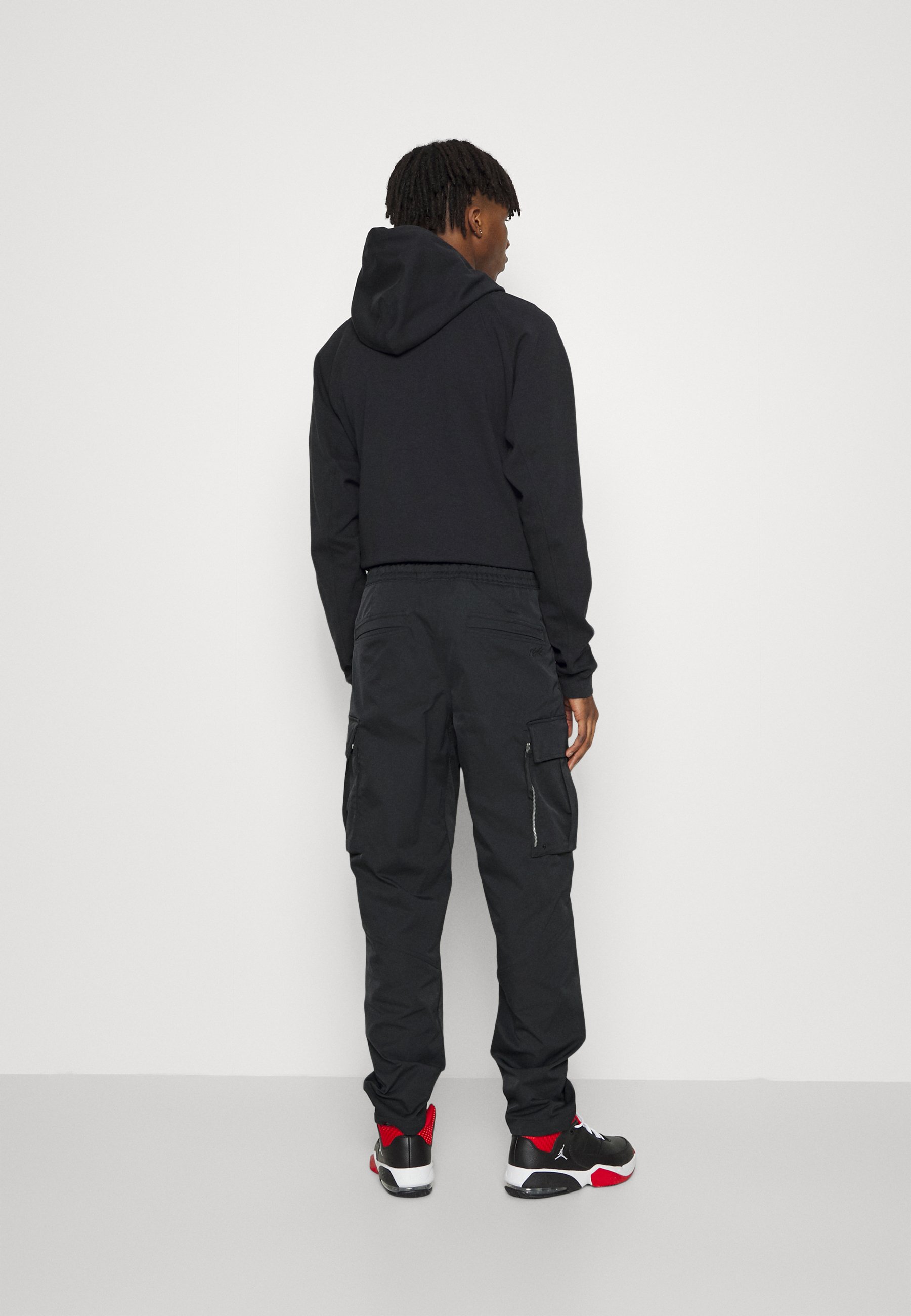 cargo pants with jordan 4