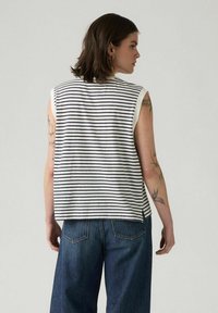 Levi's® BOXY FOREVER TRIBLEND. - Camiseta básica - emmi stripe peacoat-0018