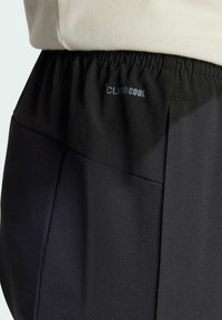 TRAINING ESSENTIALS HOLIDAY PACK - Verryttelyhousut - black