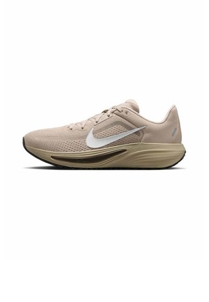 Nike Performance, NIKE PERFORMANCE MEN'S ROAD RUNNING SHOES QUEST 7 - Laufschuh Straße - desert khaki dark hazel filbert sail
