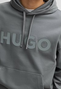 HUGO Jersey con capucha - light grey