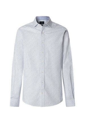 Camisa blanca de manga larga con botones, con un pequeño estampado floral azul y cuello clásico.