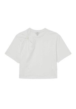 Balts kokvilnas saīsināts T-krekls ar īsām piedurknēm un mezglotu detaļu uz kreisā pleca. Gluda tekstūra un minimāls dizains.