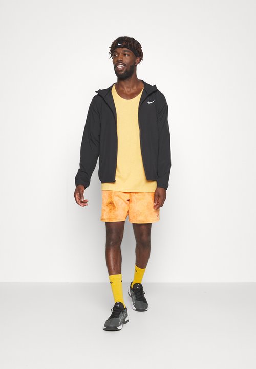Nike Trainingsjacke 'Form' — foto 5