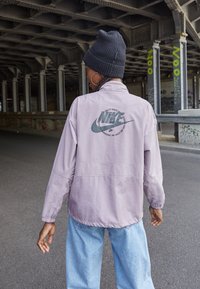 Nike Sportswear Vindjacka - purple smoke