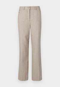 Pantalon beige à motif chevrons avec une coupe droite, doté d'une braguette zippée, d'une fermeture par bouton, et de deux boutons décoratifs sur chaque hanche.