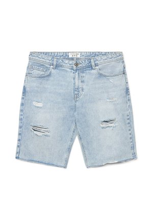 Shorts di denim azzurro chiaro con strappi consumati sulla parte anteriore, chiusura con bottoni, passanti per cintura e design a cinque tasche.