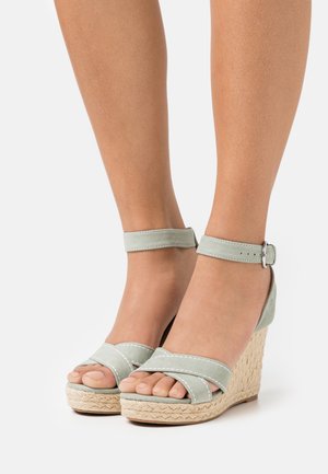 ONLAMELIA LIFE STITCH - Sandales à plateforme - green