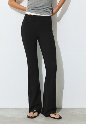 PULL&BEAR Pantaloni - black