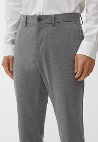 s.Oliver BLACK LABEL BUSINESS-STYLE - Anzughose - graphit