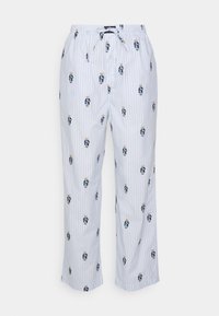 Unselected, all over bear
