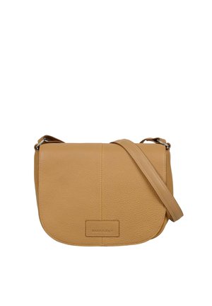 Sac bandoulière en cuir tabac avec fermeture à rabat et sangle d’épaule réglable, doté de coutures discrètes et d’un petit logo de marque embossé.
