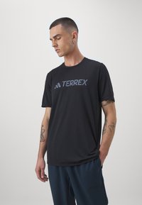 Adidas Terrex TERREX MULTI ENDURANCE TECH TEE - Camiseta deportiva - black