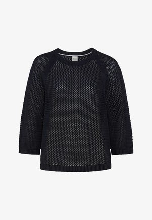 Zwarte los gebreide trui met driekwartmouwen en geribbelde randen, voorzien van een ronde hals en ademende opengeweven textuur.