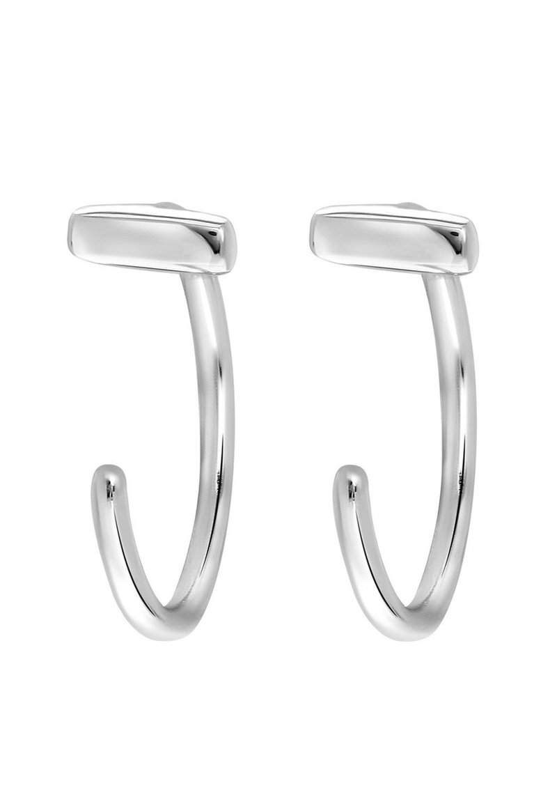 Zilveren metalen haken met een gladde, glanzende afwerking. Elke haak heeft een ovale top en een gebogen, taps toelopende vorm, geschikt voor het ophangen van voorwerpen.