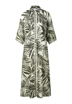 Langes Hemdkleid mit kurzen Ärmeln, Kragen und grünem tropischem Blattdruck auf weißem Stoff, mit einem Taillengürtel.