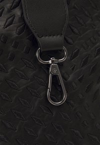 Desigual MAGNA BUTAN - Handväska - black