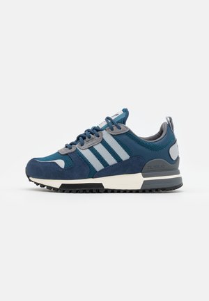 Sneakers - blue