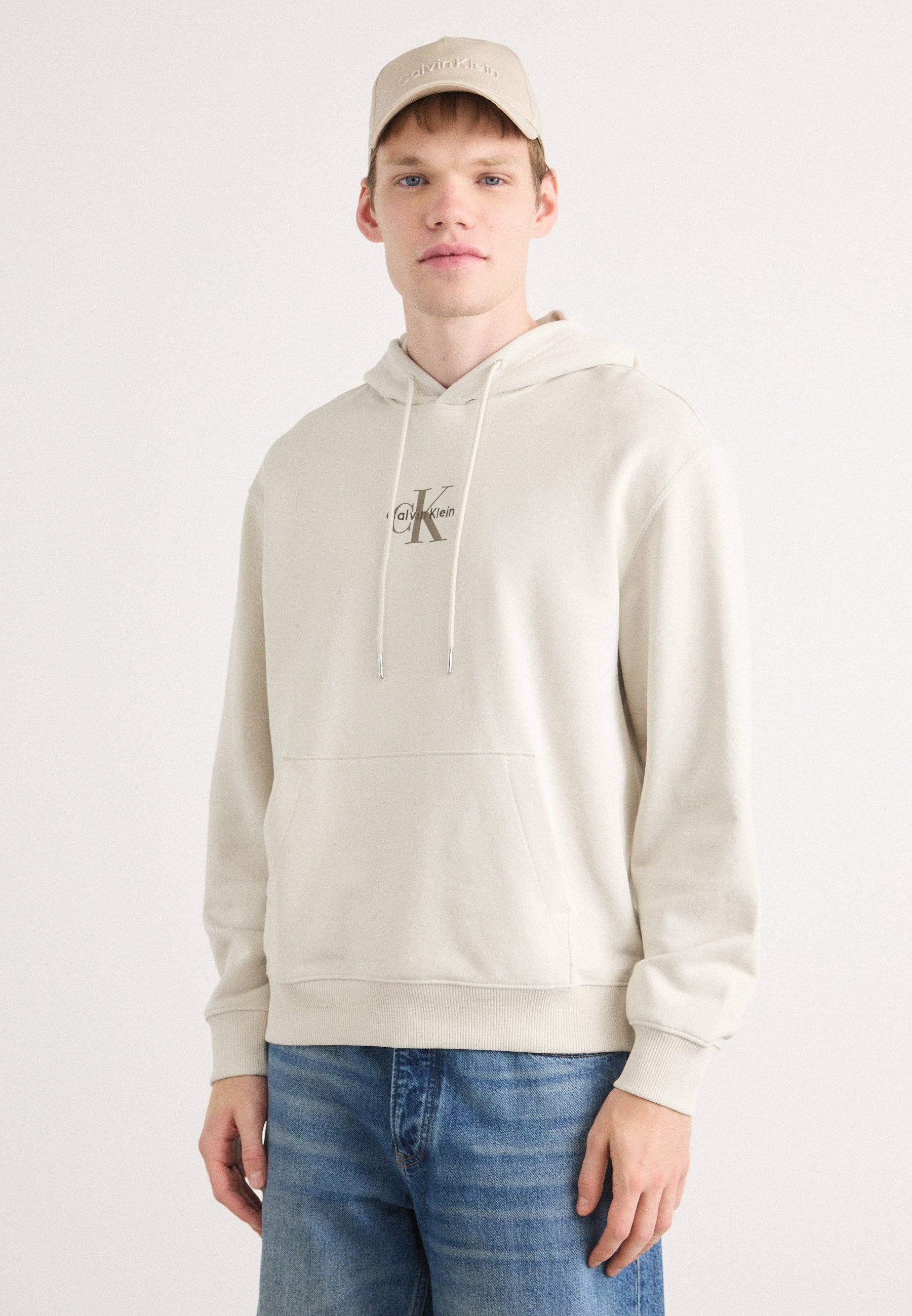 【カルバンクライン】unisex monologo sweatshirt Monologo Sweatshirt | Calvin Klein