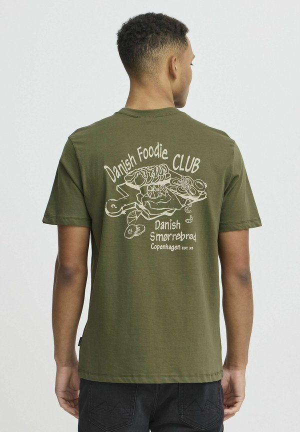 BHVIGGO - Print T-shirt - olive night