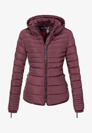 Veste matelassée bordeaux pour femme avec capuche, fermeture éclair devant, poches latérales zippées et poignets élastiques avec trous pour les pouces.
