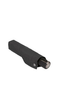 Ombrello compatto nero con copertura in tessuto strutturato, dotato di un manico elegante e dettaglio con logo, progettato per la portabilità e la facilità d'uso.