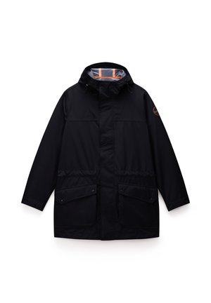 Giubbotto impermeabile nero con cappuccio, zip frontale, due grandi tasche anteriori e un accento arancione all'interno e sulle maniche.