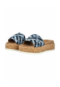 Kurken plateau sandalen met blauw geruite stoffen banden, open teen ontwerp en gestructureerde witte rubberen buitenzool voor grip.