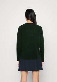 Pieces PCJULIANA O-NECK NOOS - Džemperis - trekking green