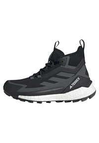 adidas Terrex TERREX FREE HIKER 2 GTX W - Pantofi drumeție - core black/grey six/ftwr white